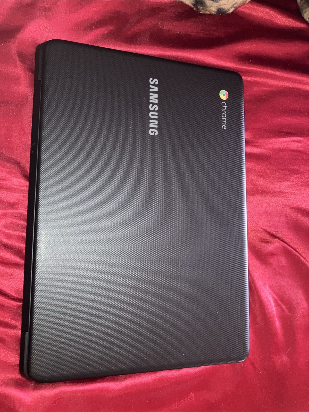 Samsung Chromebook 3 XE500C13 – Fully Tested – Battery works – Includes Charger