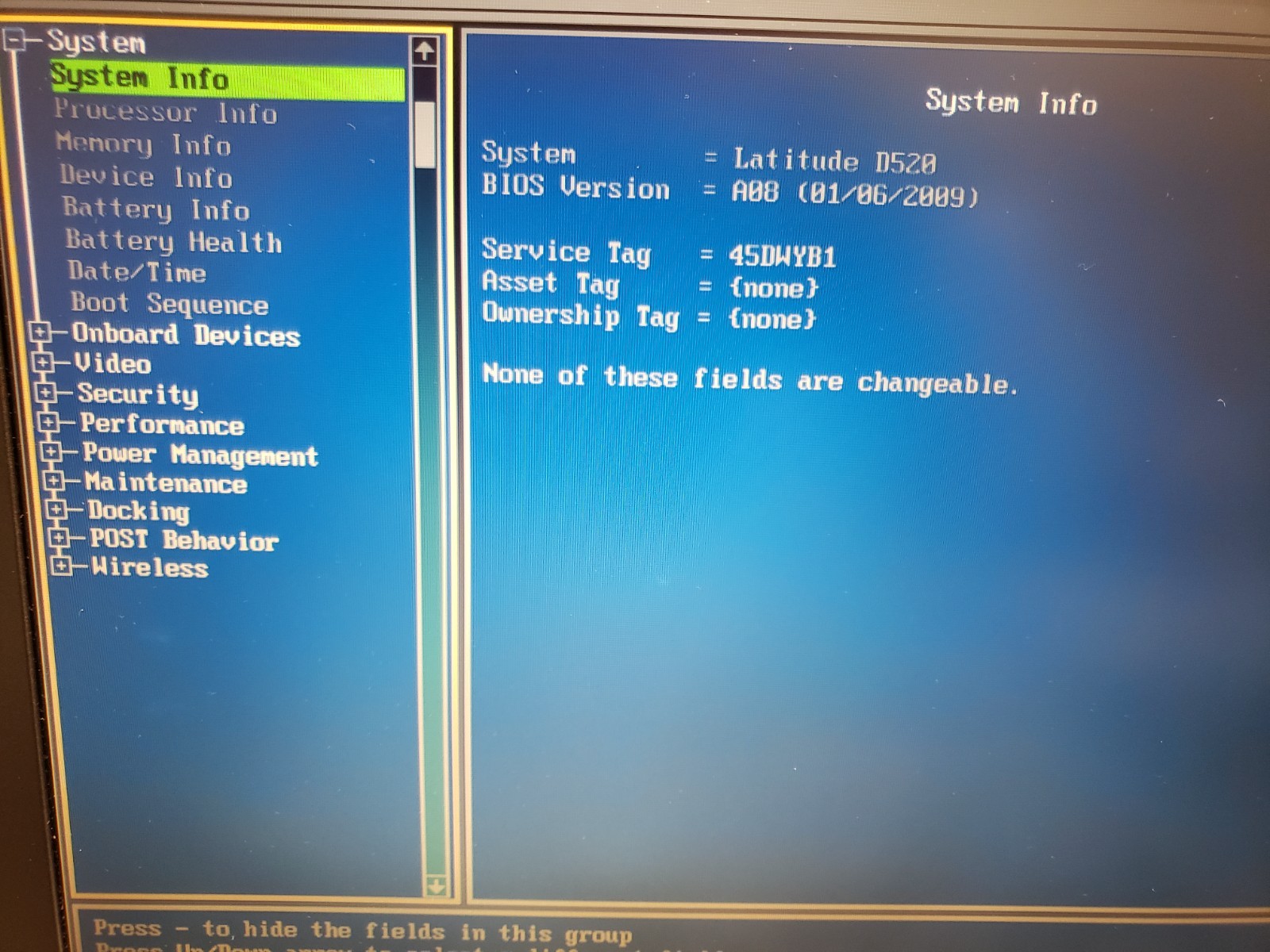 Vintage Dell Latitude D520 Laptop 14″ Core2 Duo 1.83GHz 1.5GB 320GB Win XP Pro