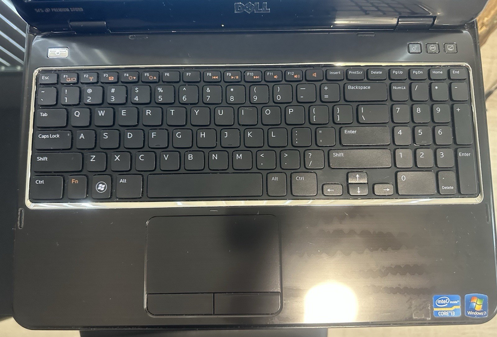 Dell Inspiron N5110 15.6” / Intel Core i5 / Locked