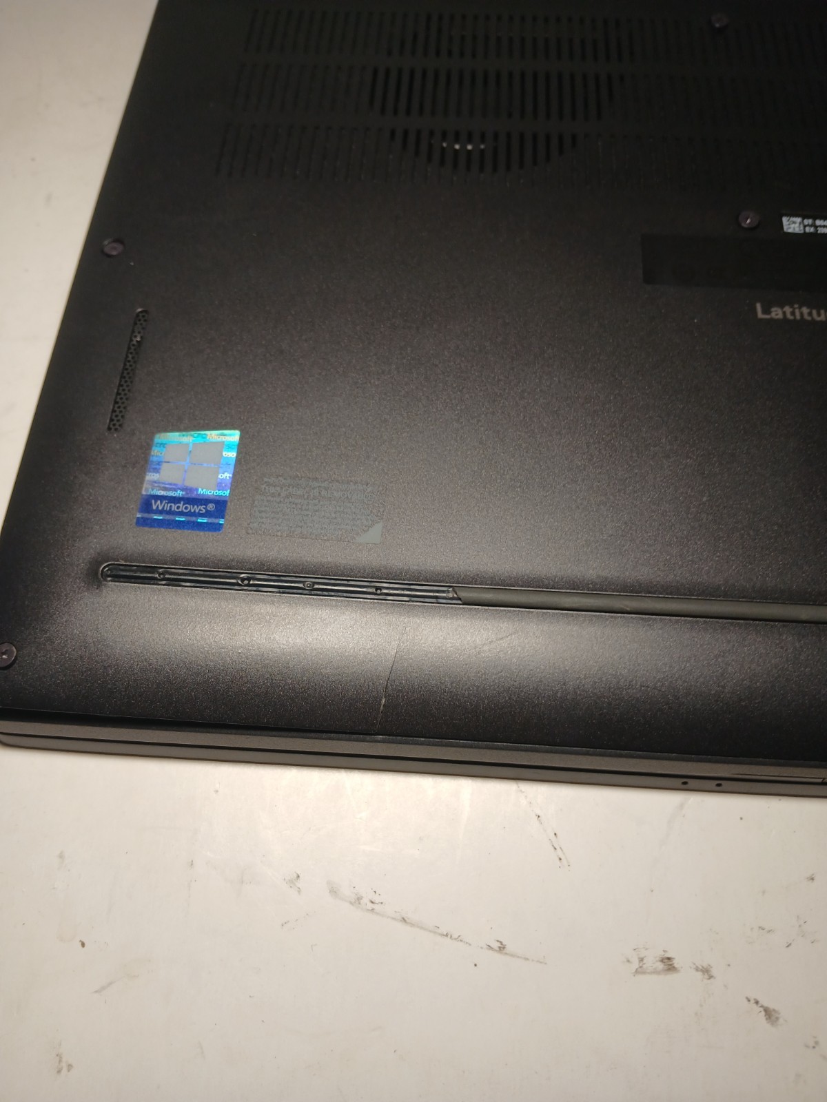 Dell Latitude 7410 14″ Laptop Core i7-10610U 16GB RAM 256GB SSD Win11 #97