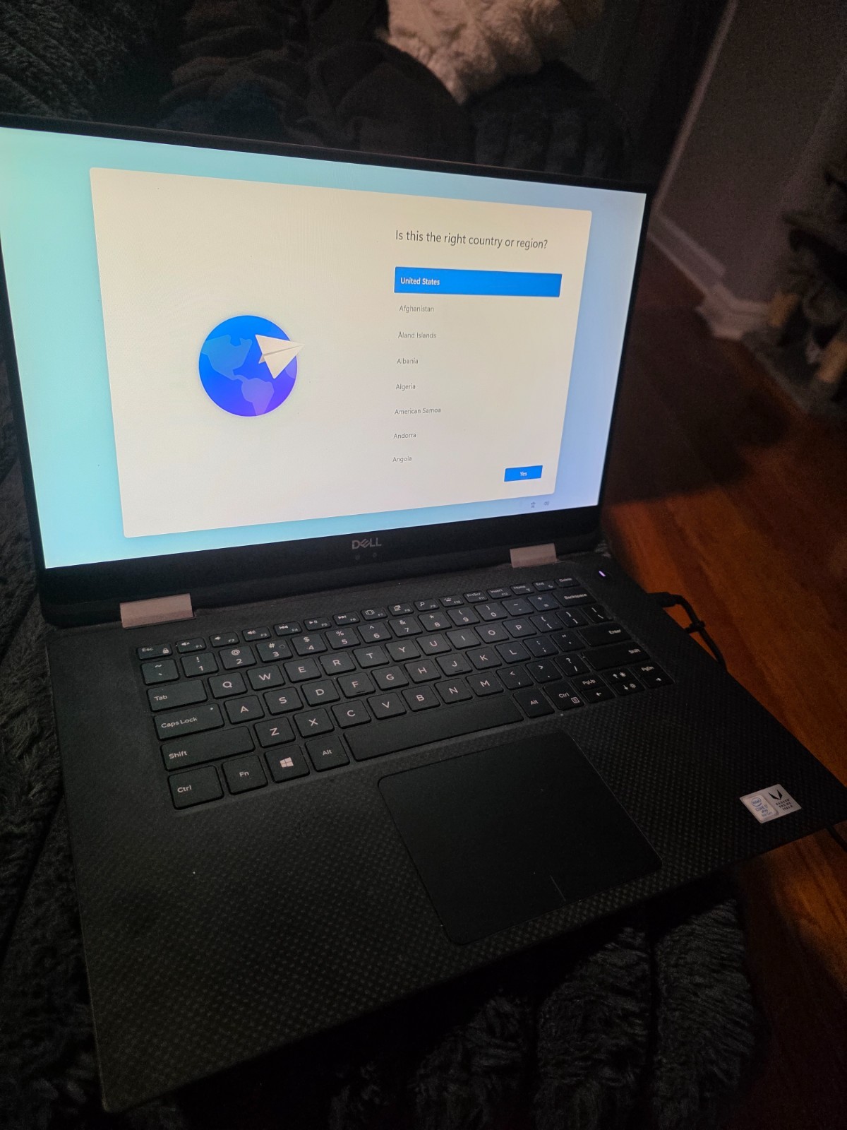 Dell Precision 5530 2-in-1 15.6″ Touch | i7-8706G 3.10GHz | 16GB RAM 477GB SSD