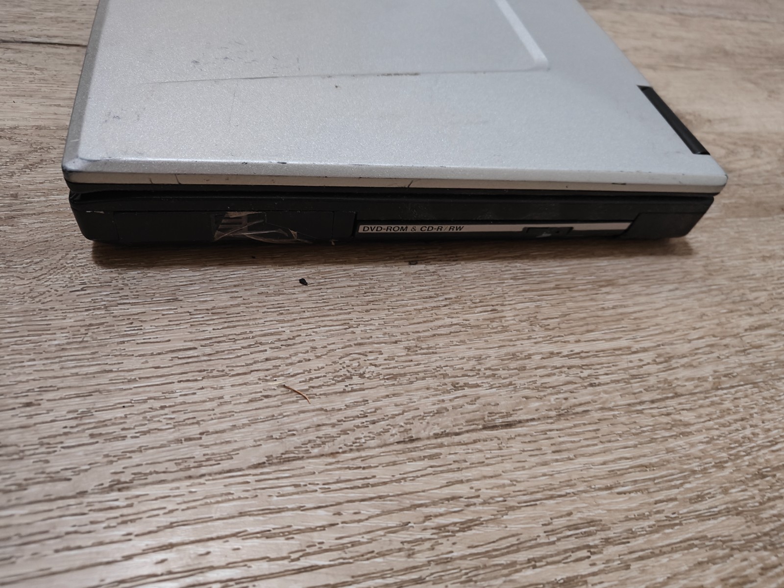 PANASONIC CF-51 -Intel T7200 CPU – 4096 RAM – 15″ 60GB HDD