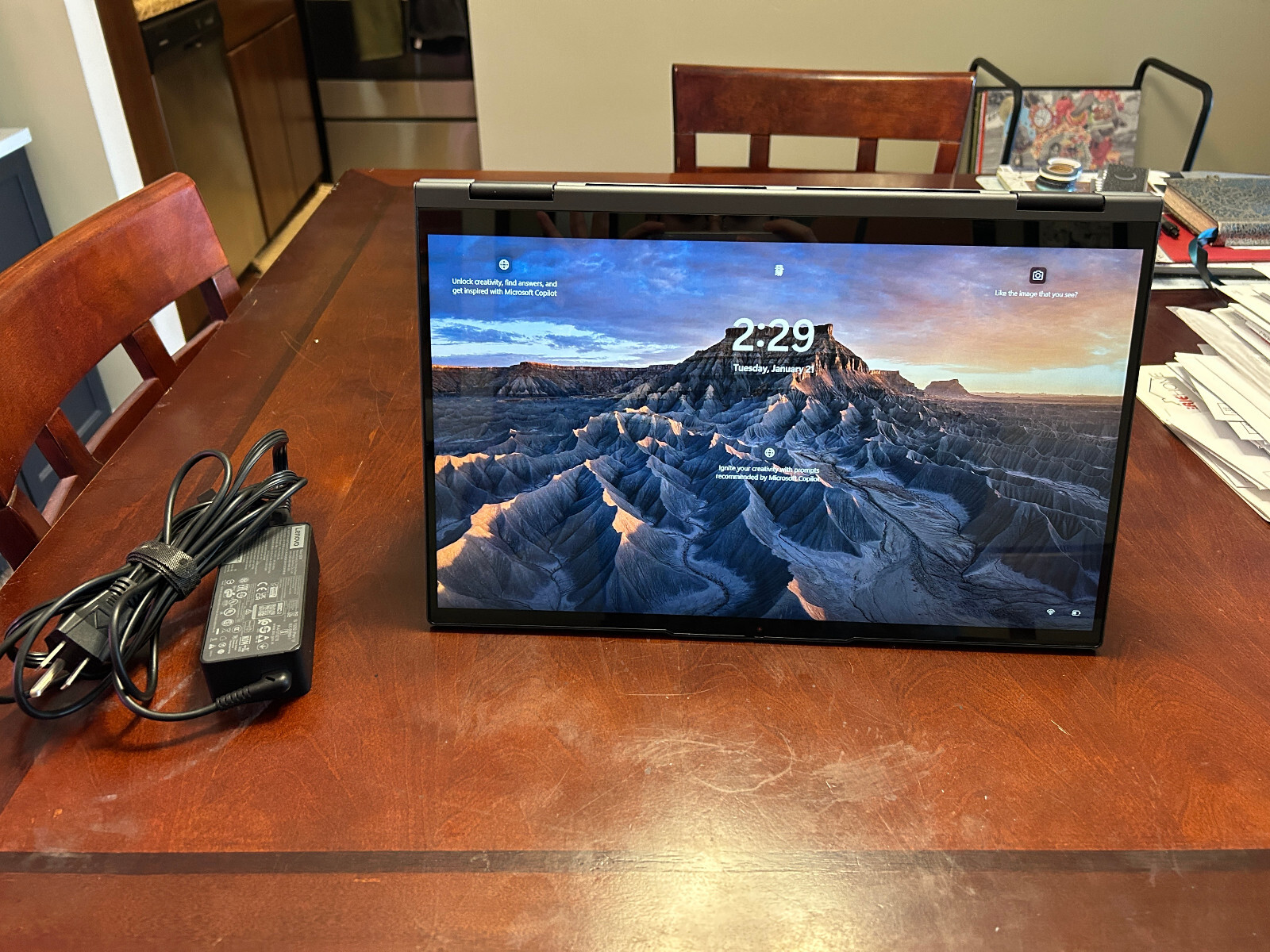 Lenovo IdeaPad Yoga 7-15ITL5 – i5-1135G7 – 8GB RAM – 256GB SSD – 82BJ001TUS