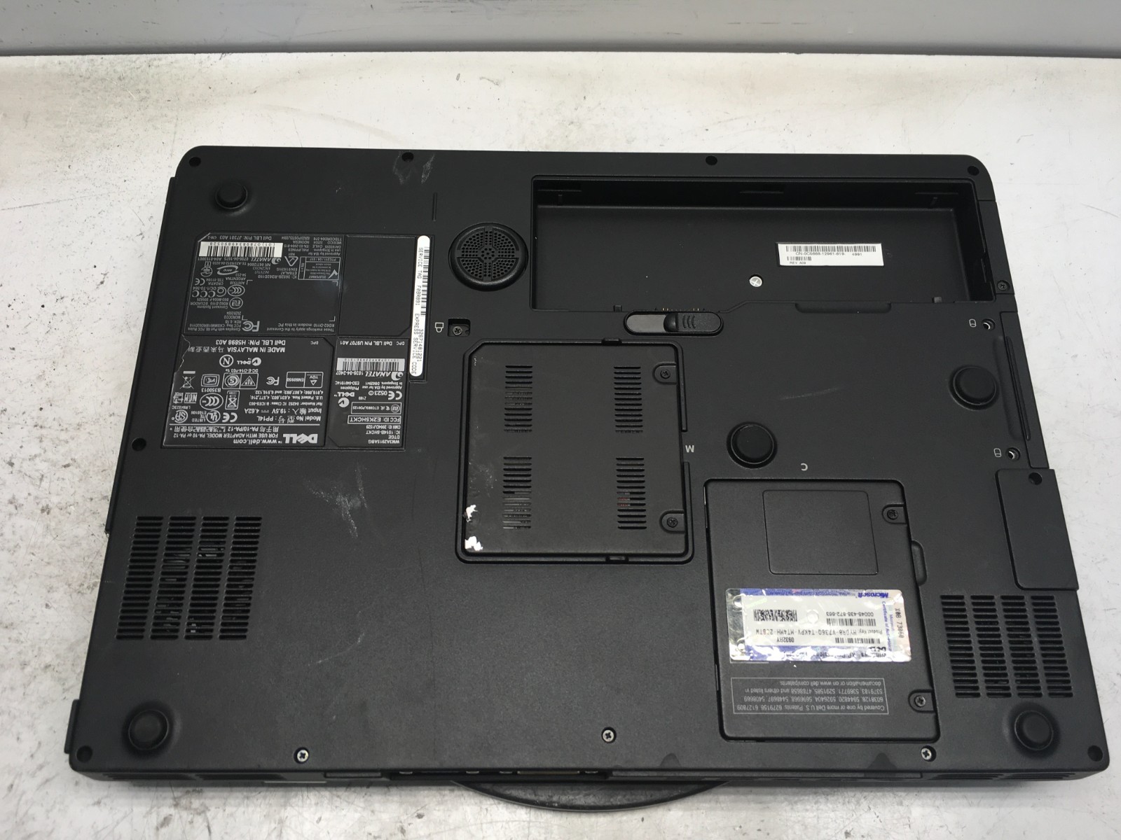 Dell Inspiron 9300 Intel Pentium 06D8 1.86GHz 2 GB NO HDD