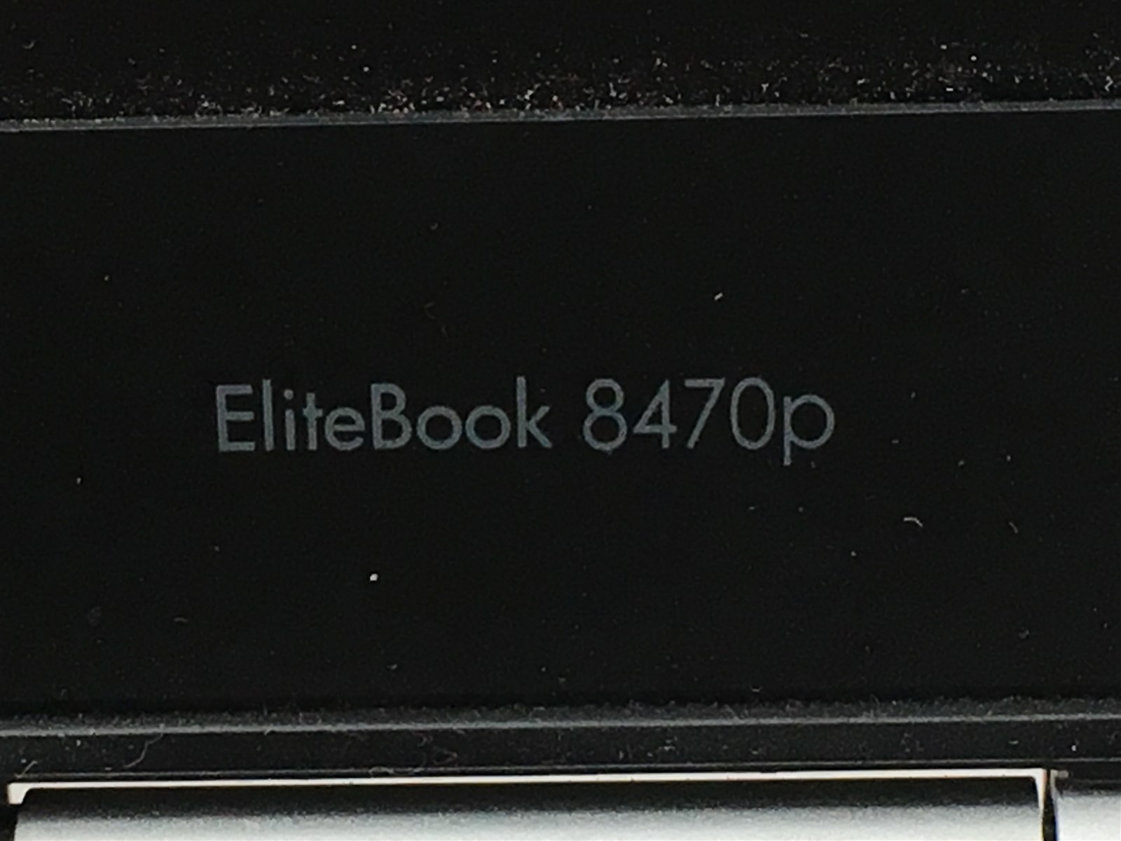 HP EliteBook 8470p Laptop i5-3320M 2.60GHZ 4GB No HDD 14″