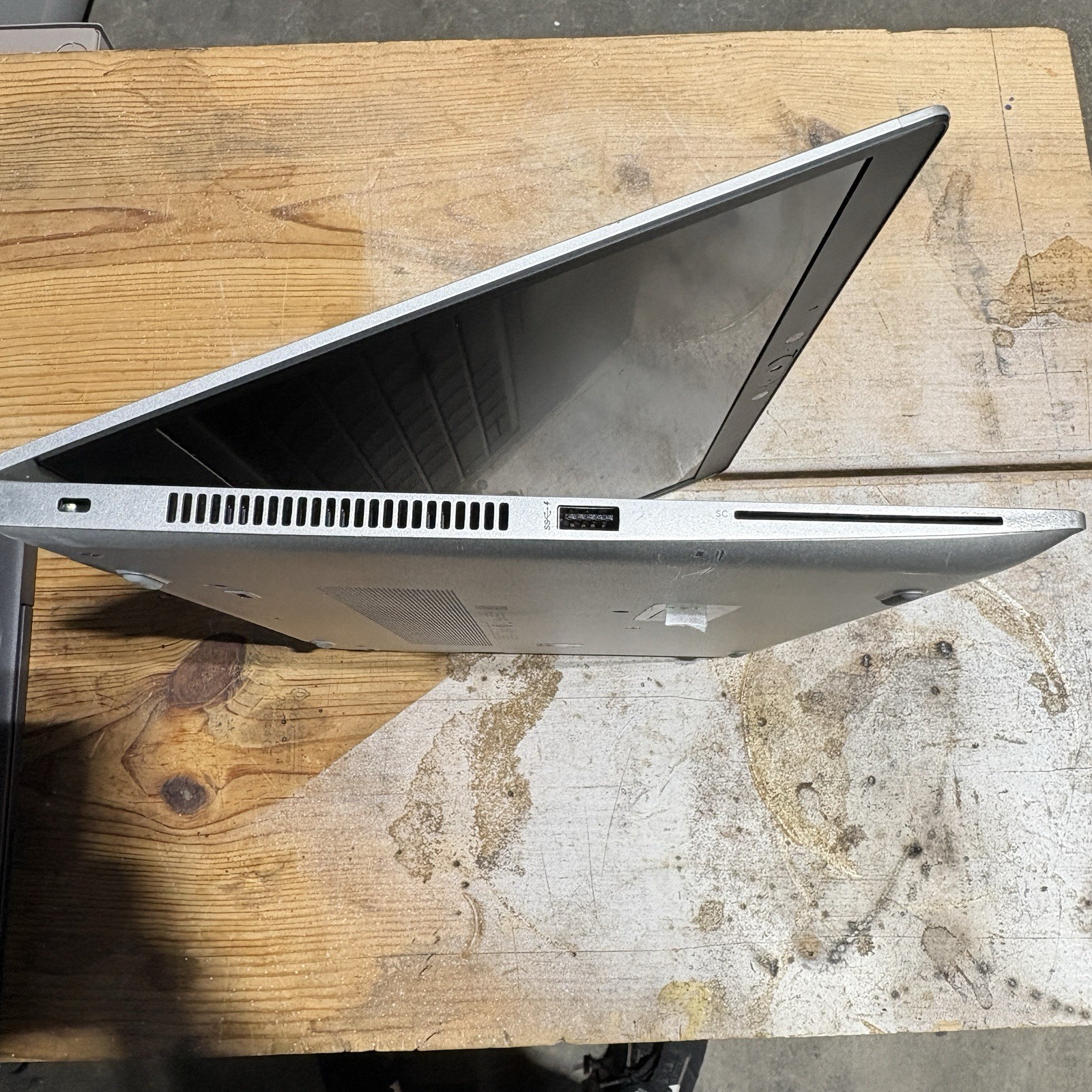 HP EliteBook 840 8GB RAM 256GB SSD i7-8565U Laptop | No Charger | No OS