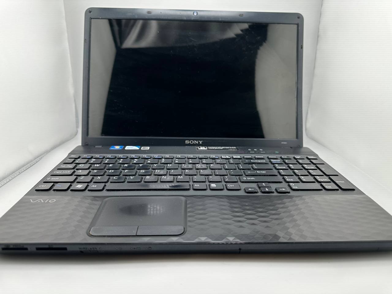Sony VAIO PCG-71912L 15.5″ Laptop w/ Charger – For Parts 035-2