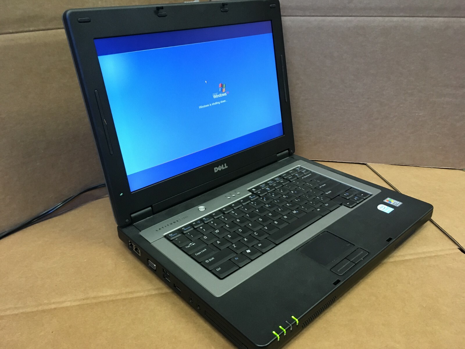Dell Latitude 120L Laptop CELERON M 1.6GHz 512MB RAM 40GB HDD WINDOWS XP OF 03