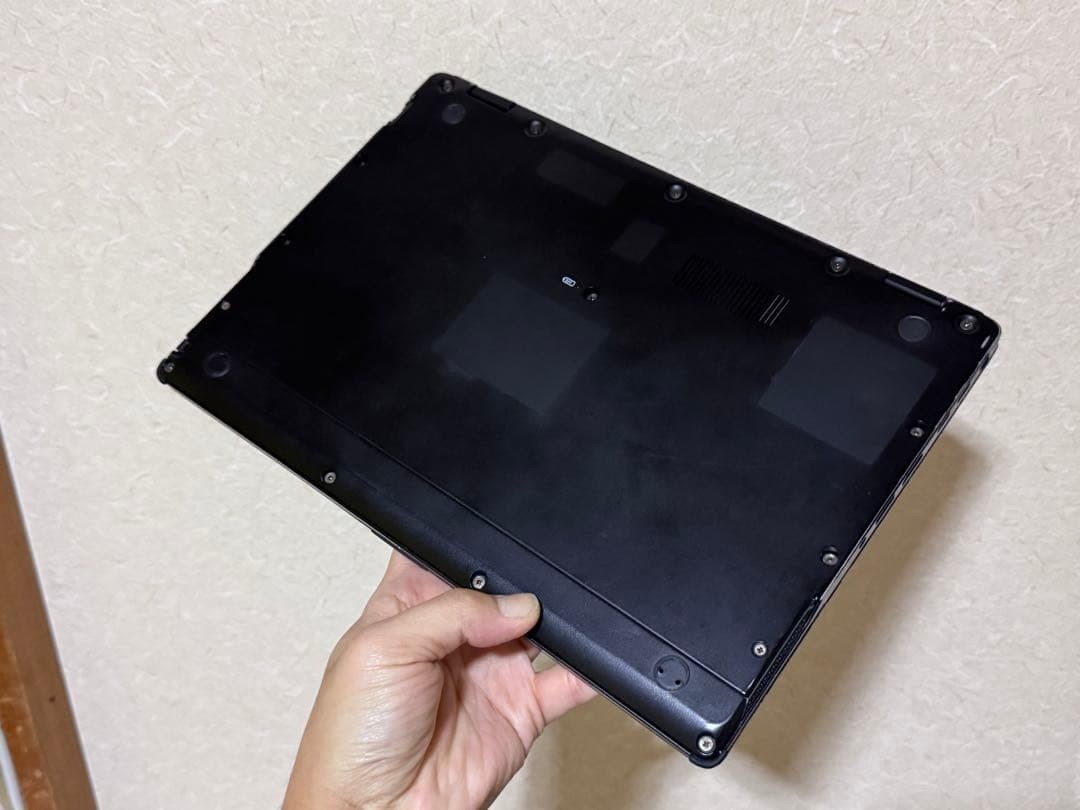 Fujitsu Lifebook U9311X/F Core i7-1145G7 2.6GHz 13.3 8GB SSD 256GB Win 11 ProF/S