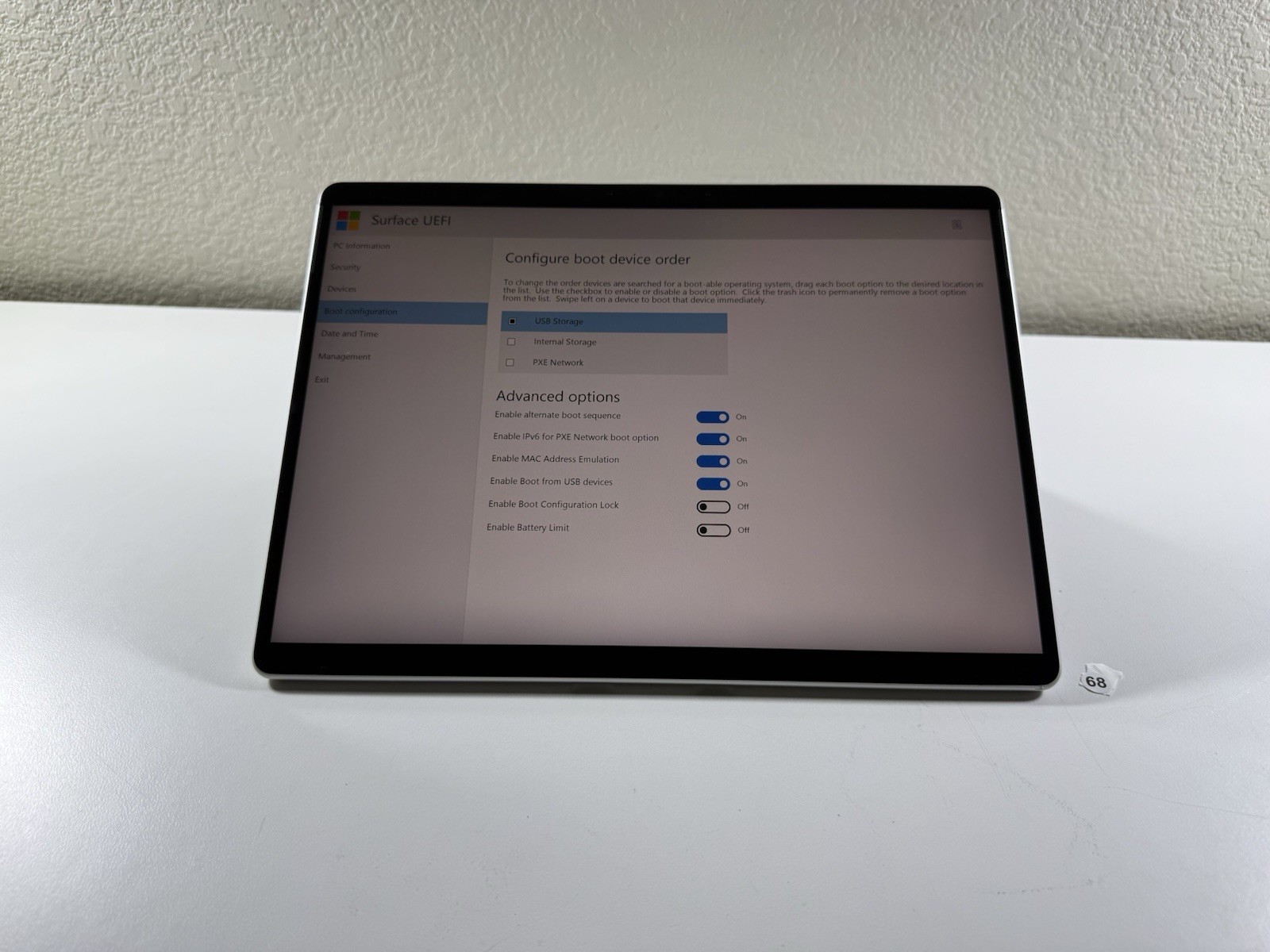Microsoft Surface Pro 8 (1982) i5-1145G7 – 16GB RAM – 256GB 120Hz – NO OS