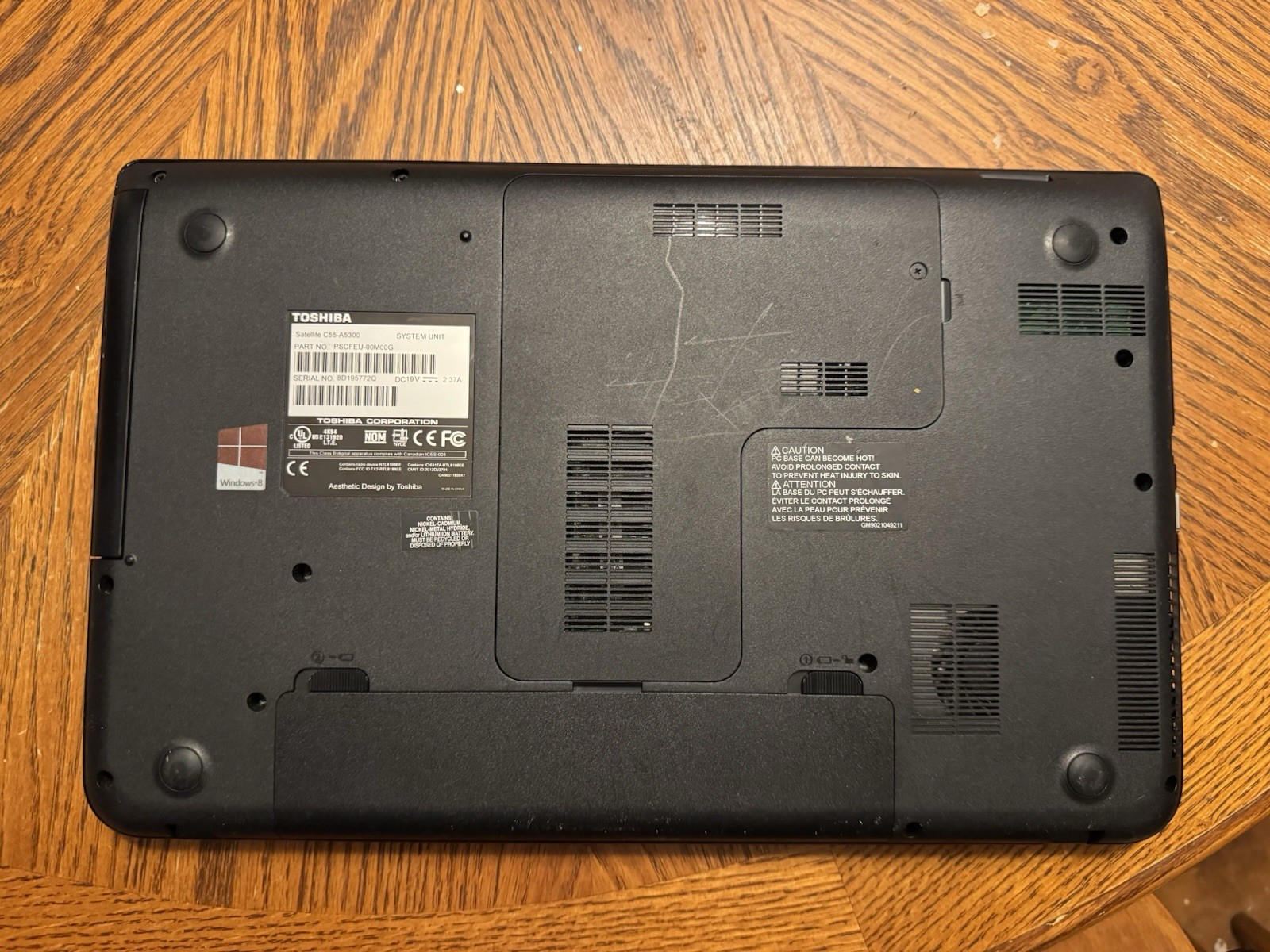 Toshiba Satellite C55-A5300 Laptop Intel Celeron 1037U 4GB Ram 120gb W/charger