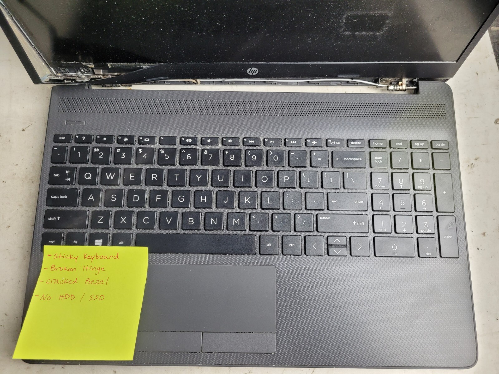 HP NoteBook 255 G8 w/AMD Ryzen 5 3500U, 4GB RAM, 15.6″ Laptop for Parts #1857