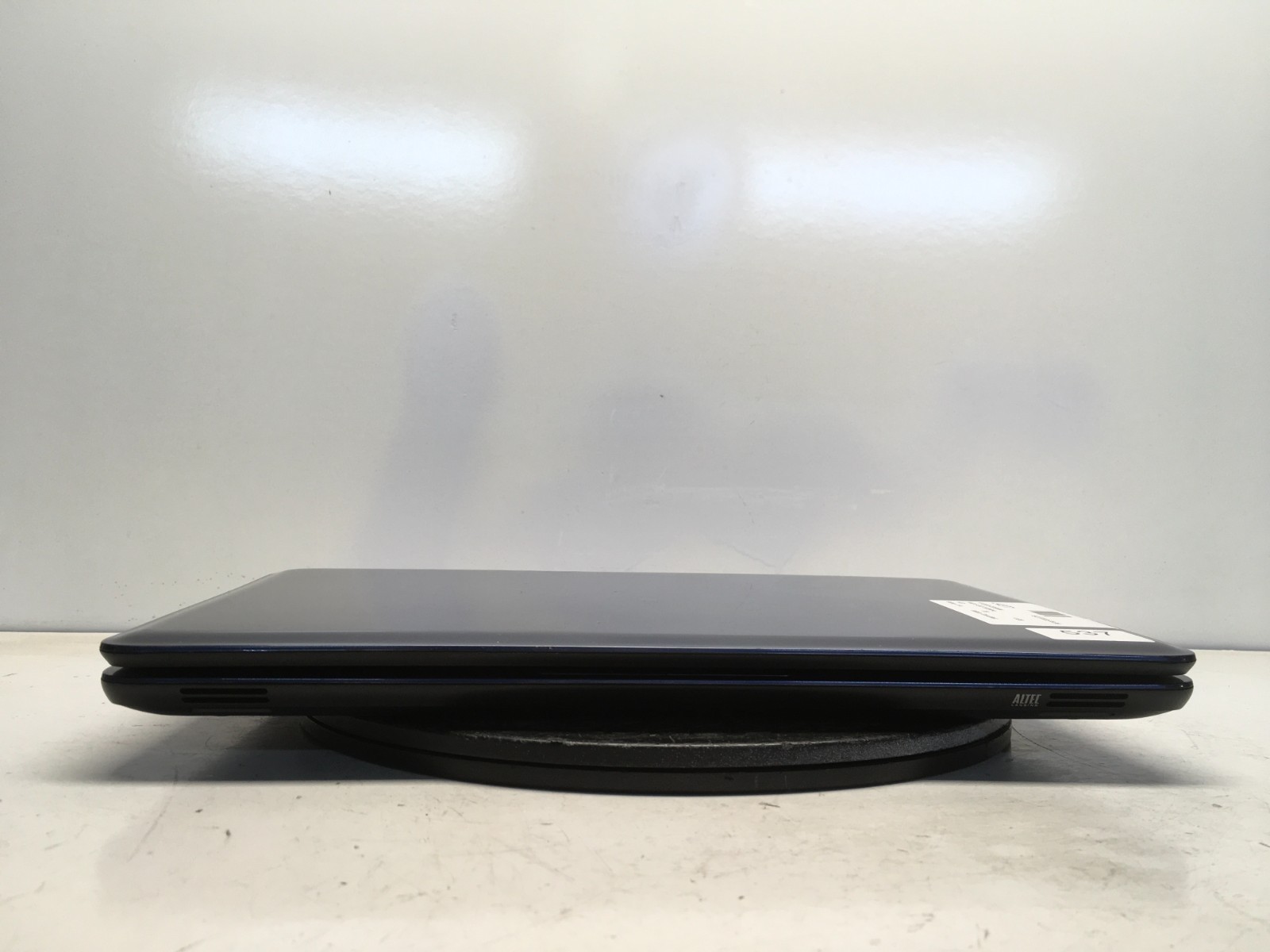 HP 2000-2B19WM AMD E-300 1300MHz 4 GB NO HDD/Battery