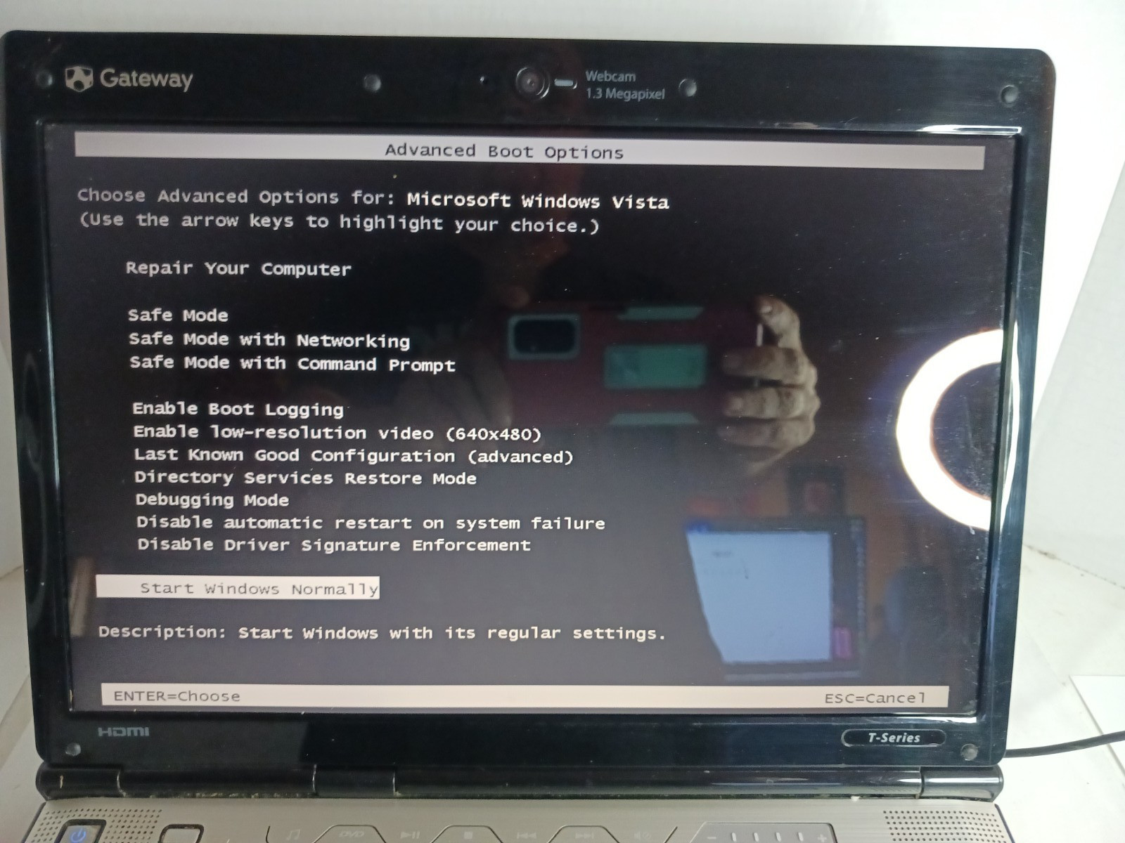 Gateway T-Series W350A 14” Laptop *Needs Repair* + AC Wall Unit/Charger Battery