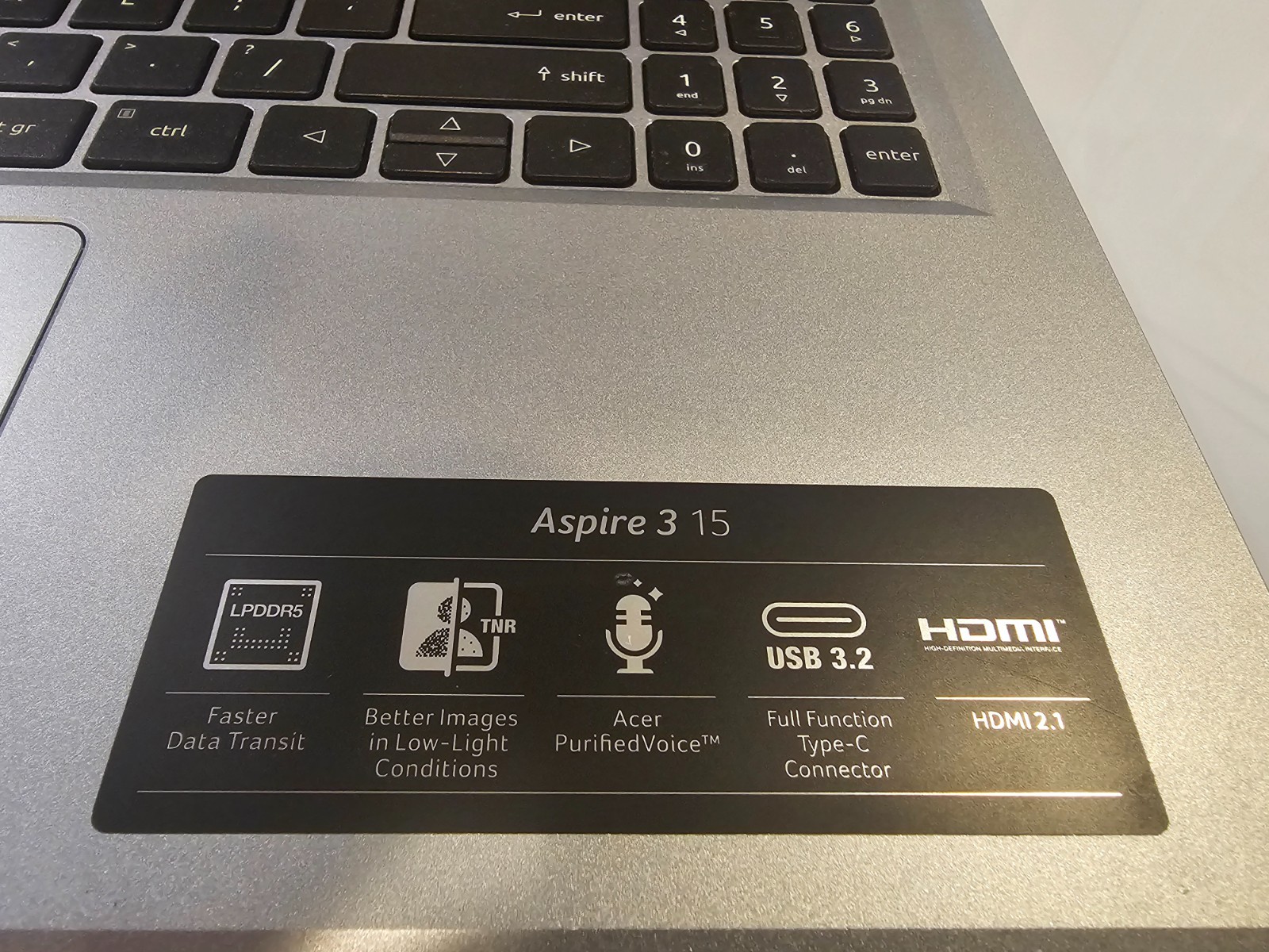 Acer Aspire 3 15.6″ (256GB SSD, Intel Core i5-1235U, 2.40GHz, 8GB) Laptop…