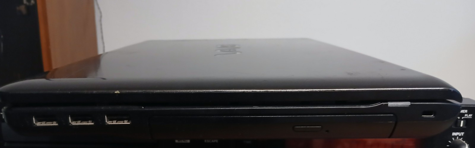 Sony Vaio PCG 71318L Laptop Intel Core i3 – Please see pictures full details