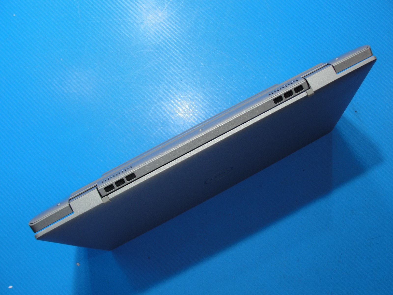 Dell Latitude 3320 13.3” FHD Intel Core i5-1135G7 2.4GHz 8GB 256GB SSD + Charger