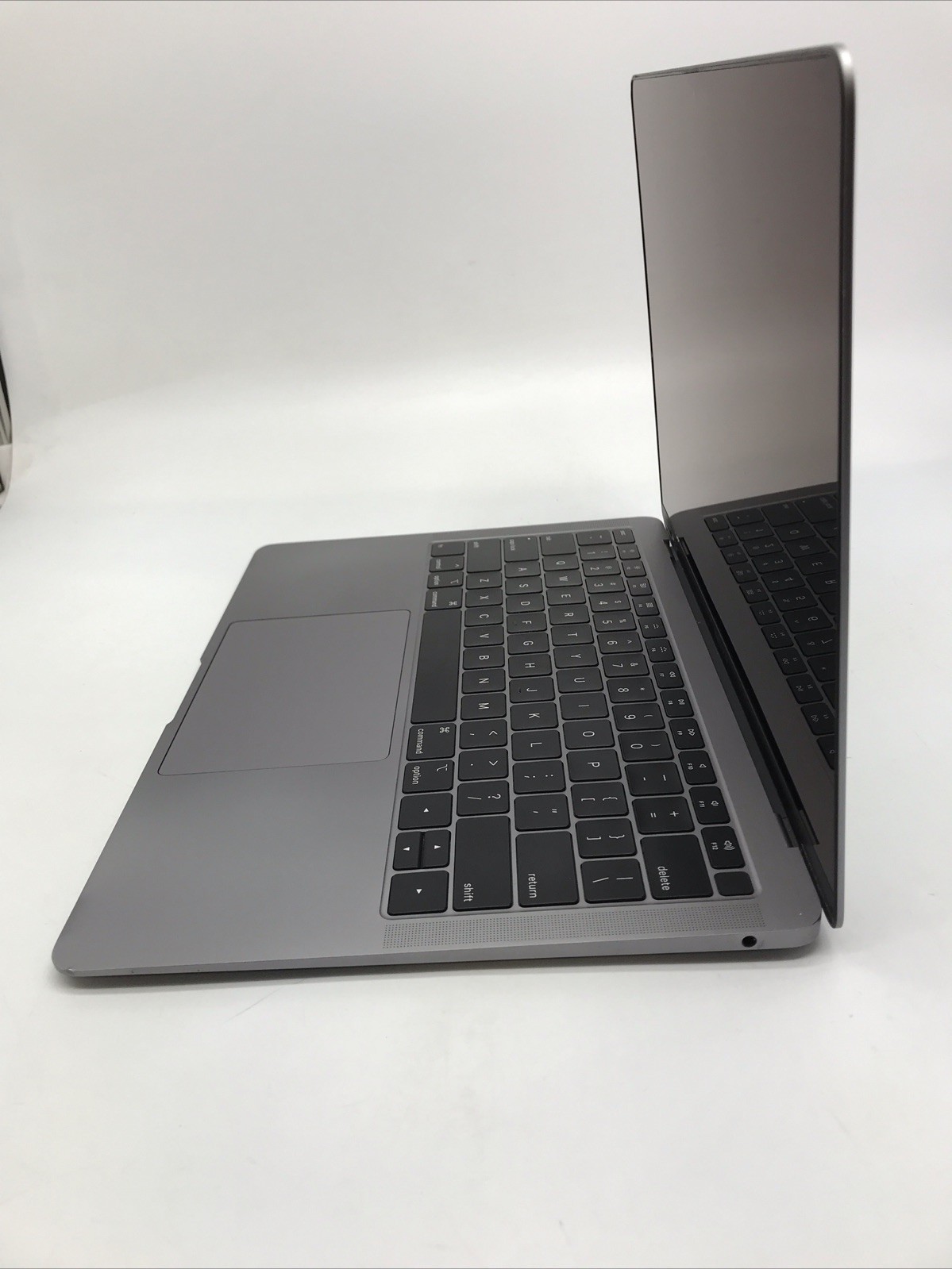 2018 Apple MacBook Air 13″ i5 1.6GHz 8GB 128GB – A1932 EMC3184 *Read* D/F Grade