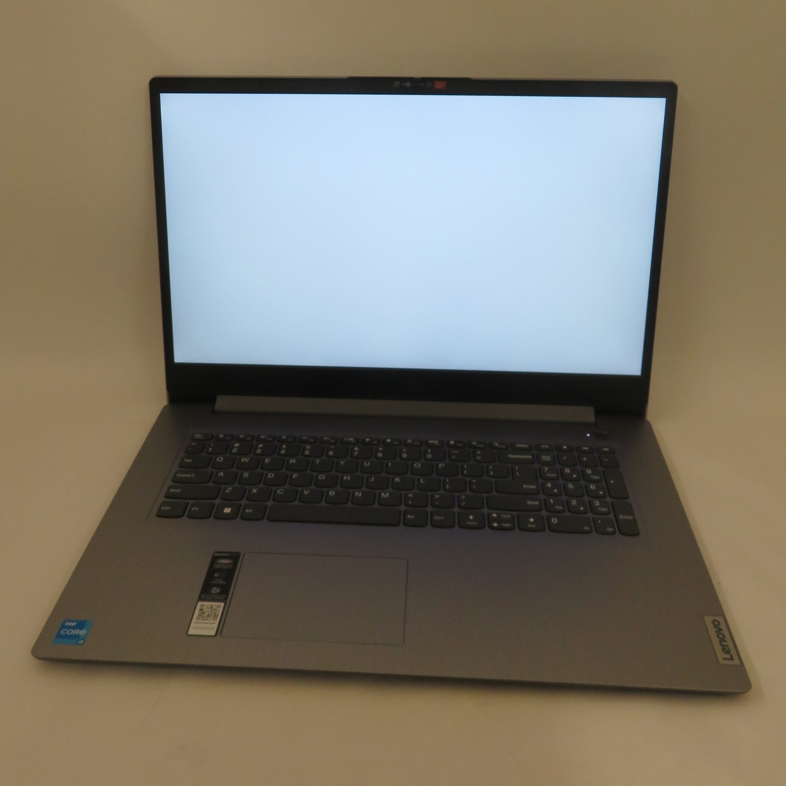 Lenovo IdeaPad 3 15.6in FHD 17IAU7 i3 1215U 1.2GHz 8GB RAM 256GB Win11
