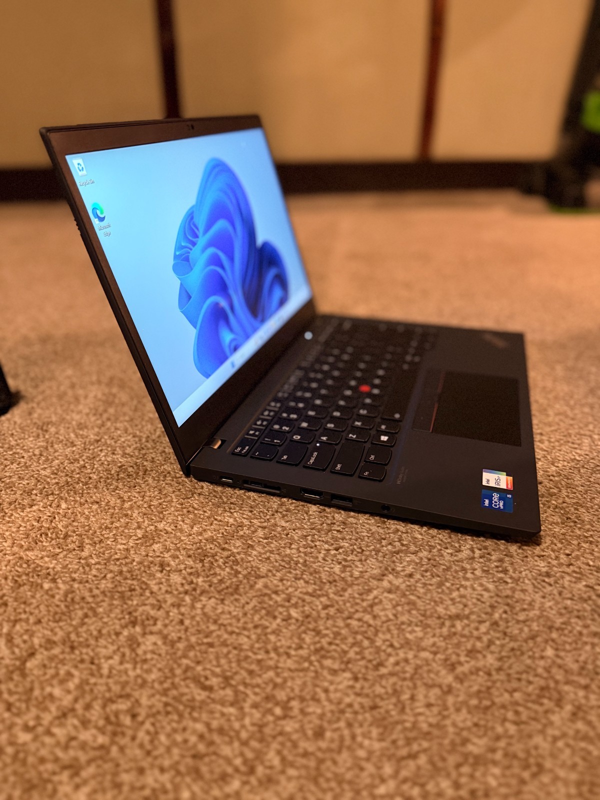 Lenovo ThinkPad T14s Gen 2 – i5 – 16GB RAM 512GB SSD M.2 – Windows 11 Pro