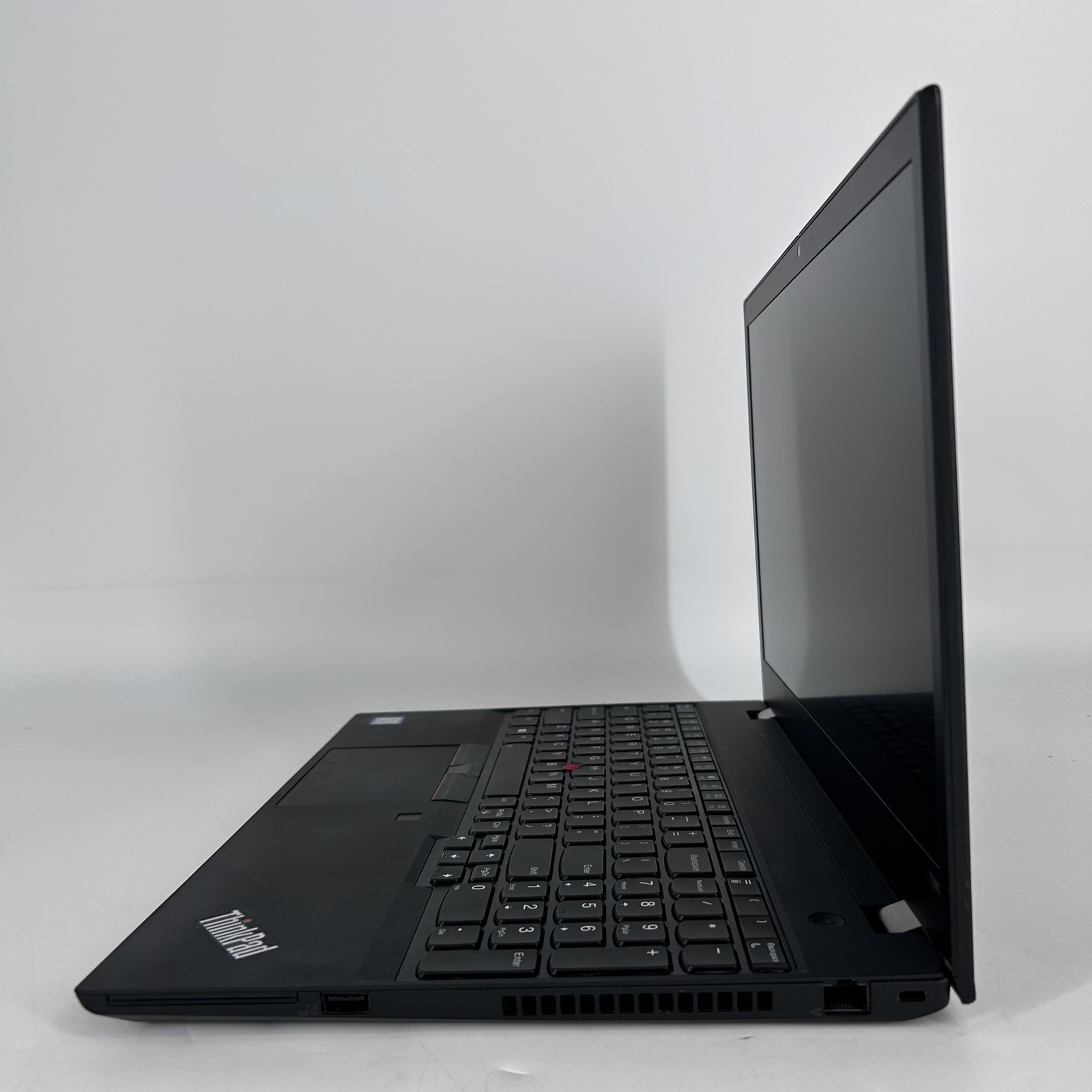 Lenovo ThinkPad T590 15.6 FHD i7-8665U 1.90GHz 8GB 256GB SSD NVIDIA MX250 Good