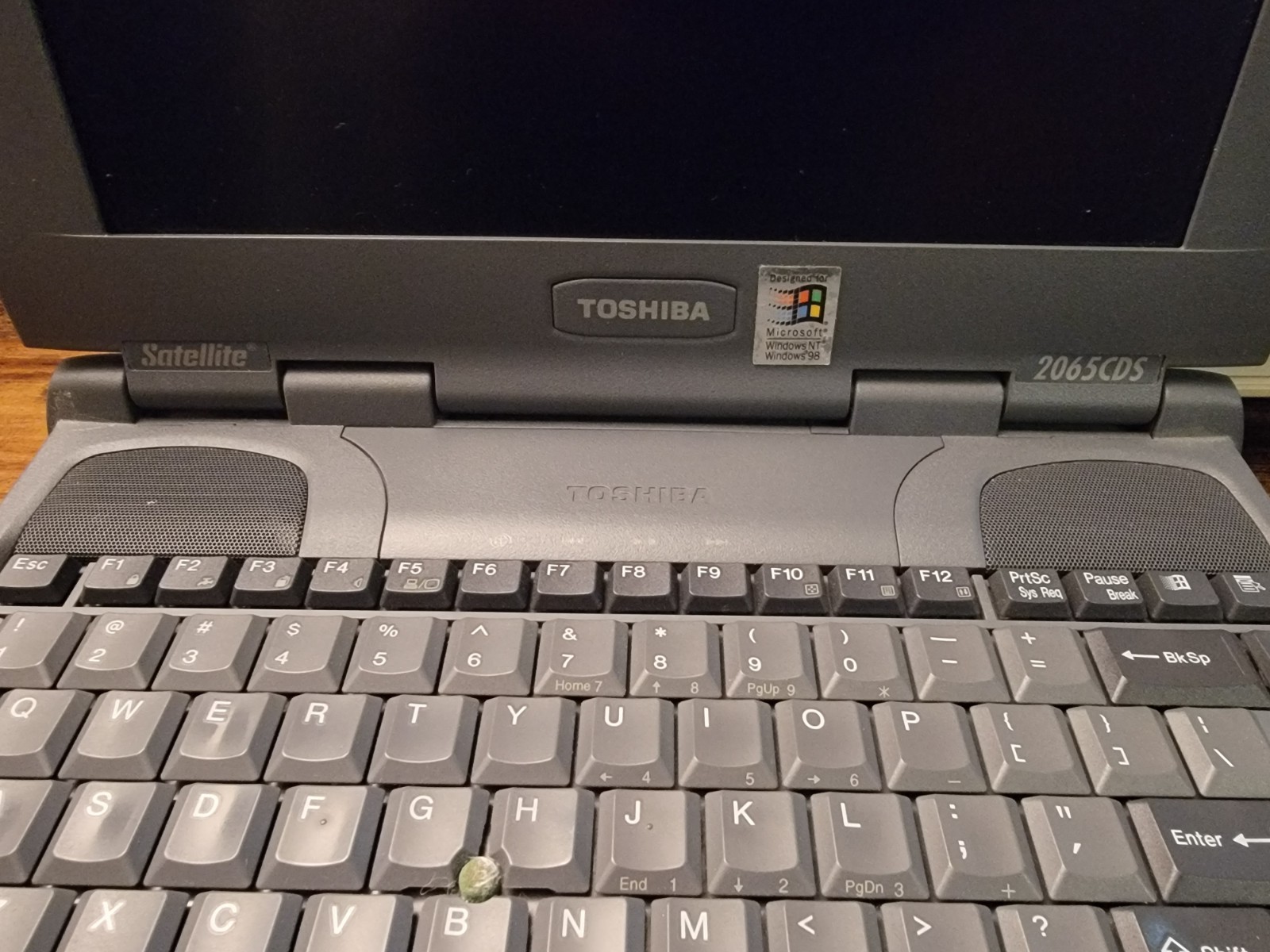 Toshiba 325CDS & Toshiba 2065CDS Satellite Vintage Laptop – Retro – WIN 98 DOS