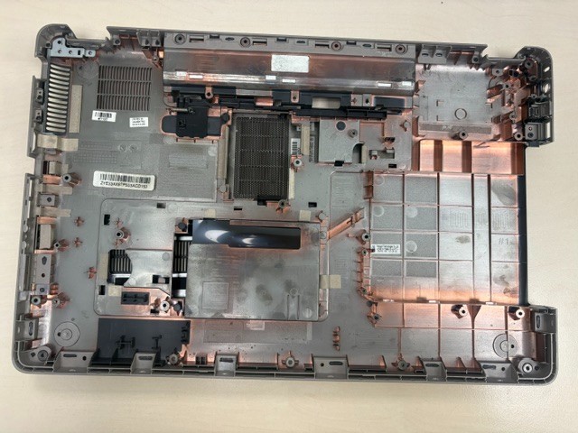 HP PAVILION G72 CASEBACK