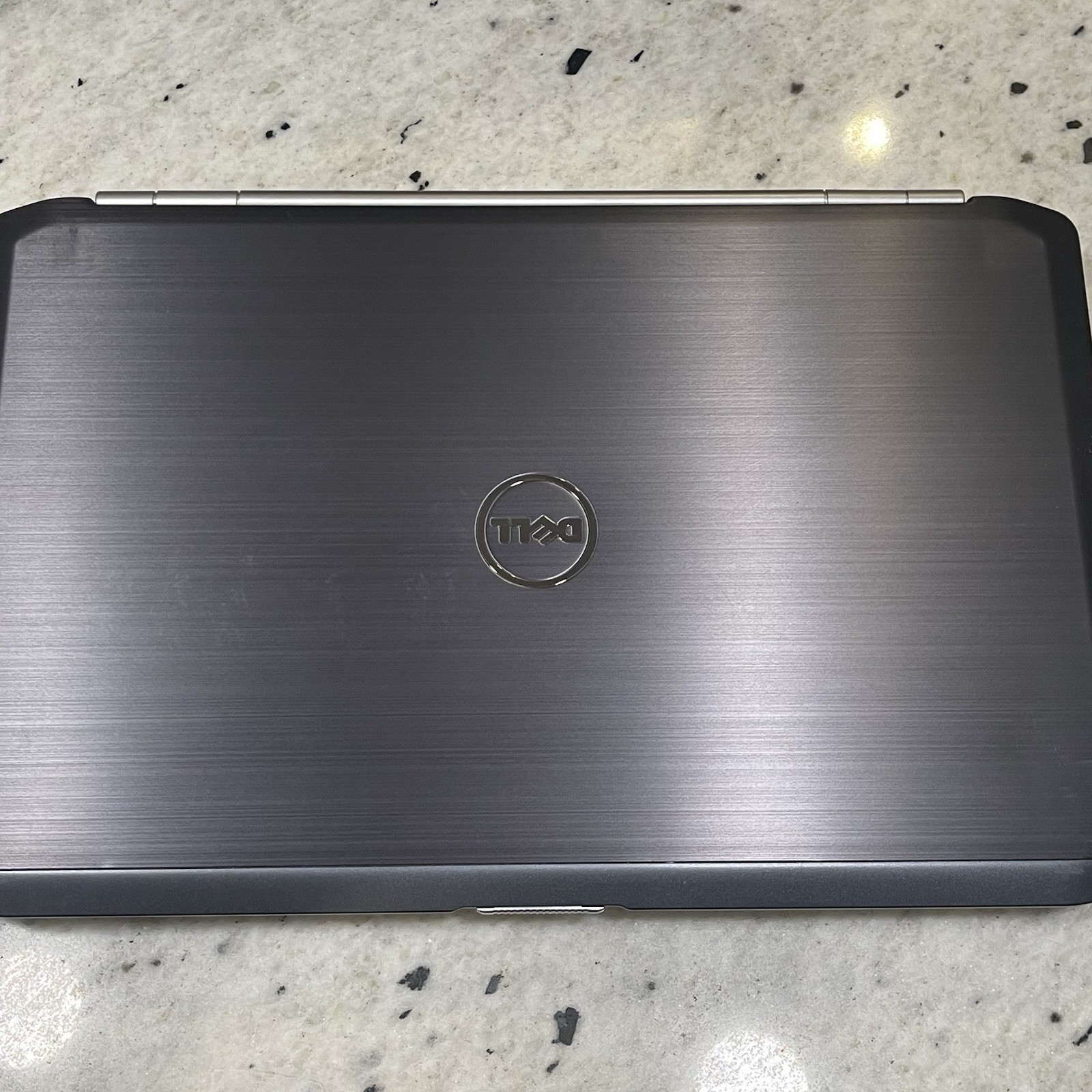 Dell Latitude E5520 i3-2350M CPU@2.30GHz No RAM No HDD/SSD NoOS Tested To Bios