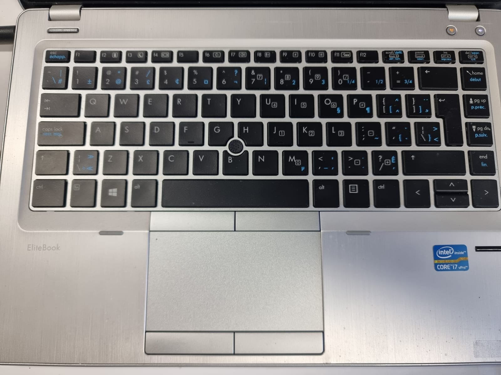 HP ELITE BOOK FOLIO 9470M/ I7-3667U / 8 GB RAM/ 128Gb SSD / WIN10 / HP Charger