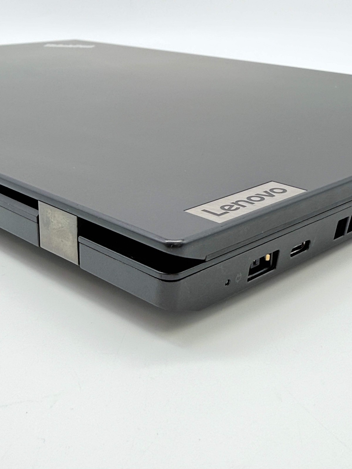 Lenovo ThinkPad P15v Gen 3 15.6″ Core i7 16GB RAM 512GB SSD