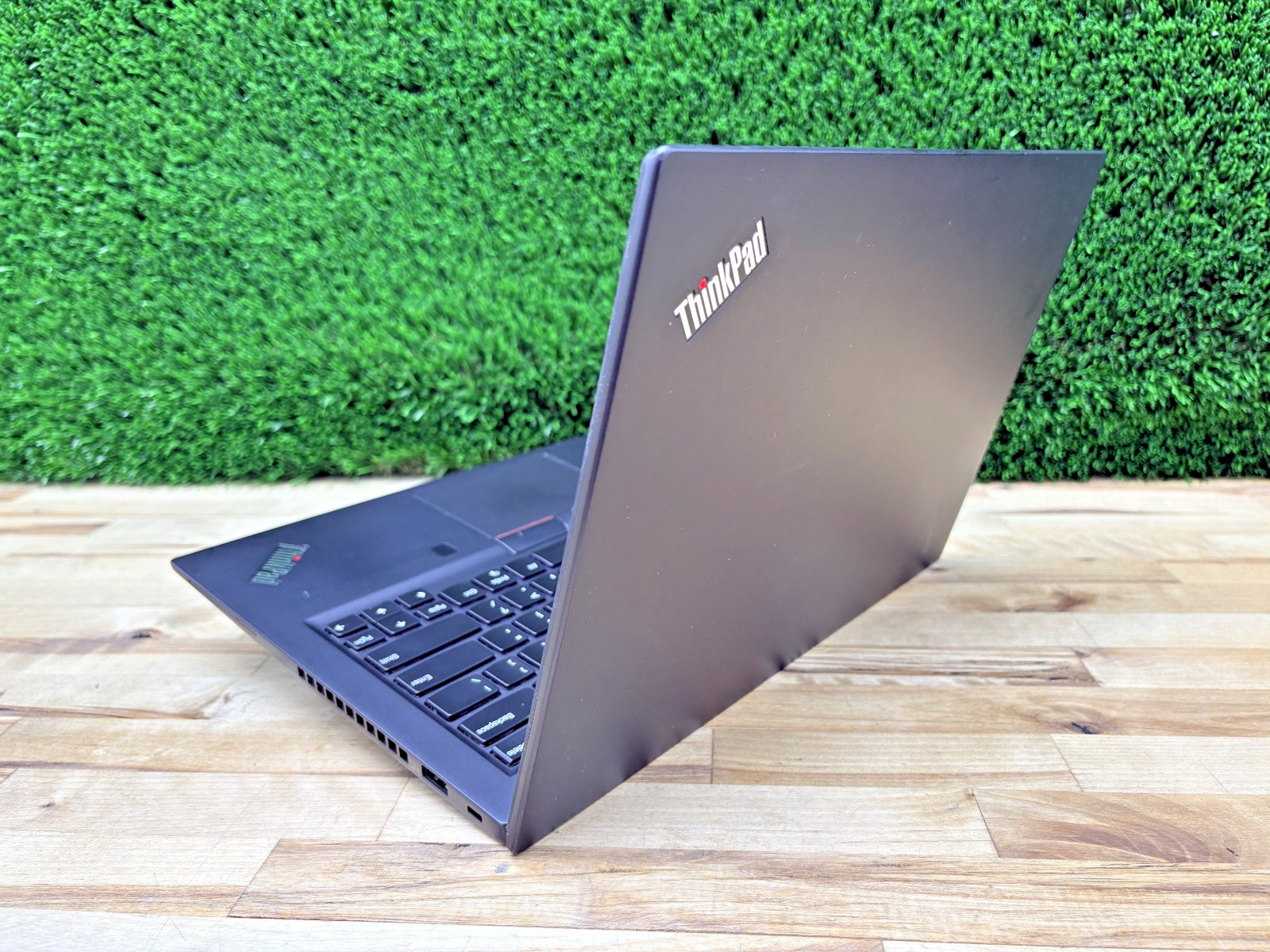 Lenovo ThinkPad T490s Intel i7-8th Gen 1.90GHz 16GB RAM 256GB SSD Windows 11 P*