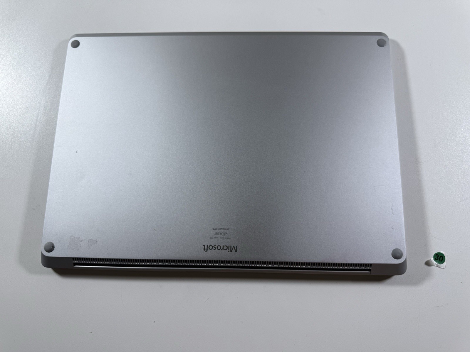 Microsoft Surface Laptop 5 13.5” 1950 Intel Core i7-1265U 16GB RAM 512GB NVME