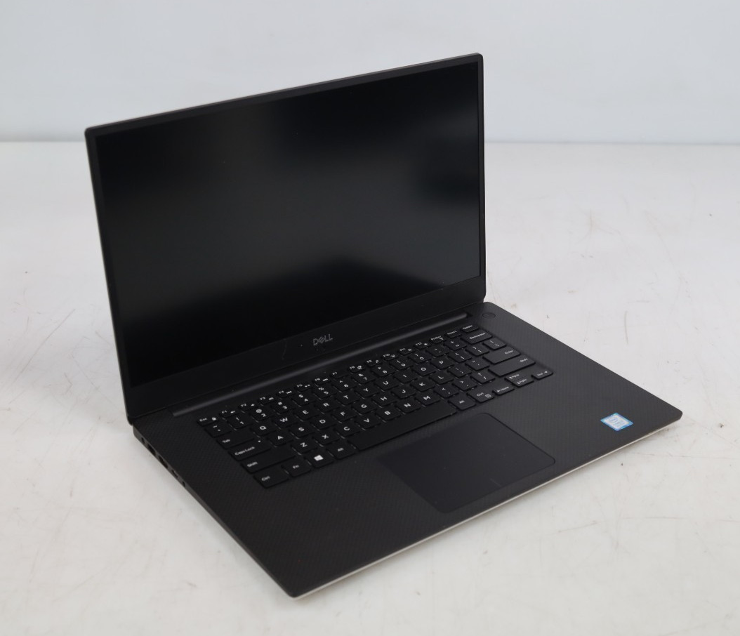 Dell Precision 5530 15.6″ Intel Xeon E-2176M 16GB 512GB Quadro 1000 No COA OS