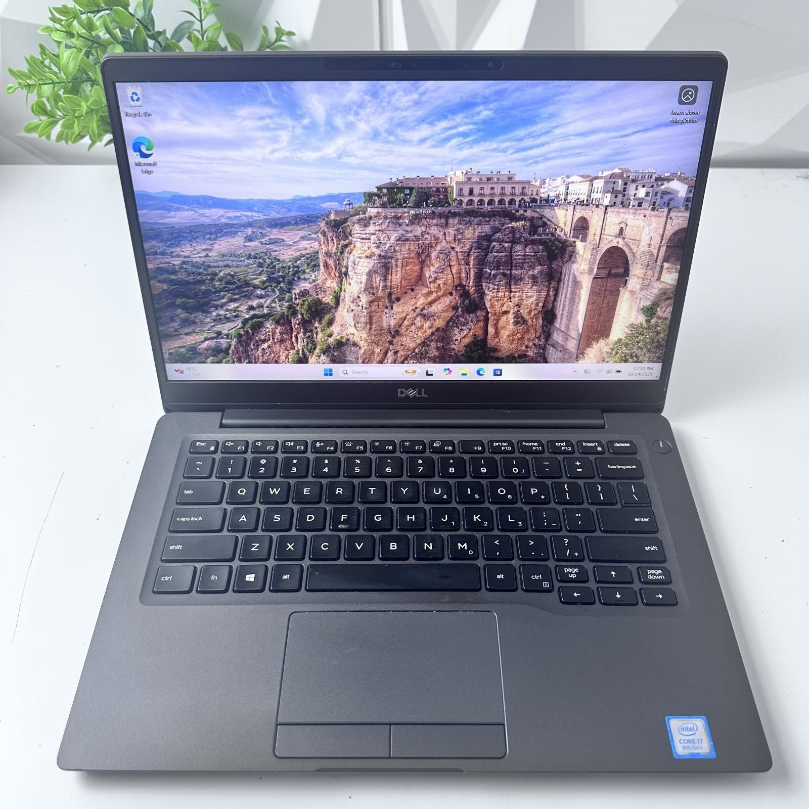 Dell Latitude 7300 Laptop, 13.3″ FHD, i7-8665U, 16GB, 256GB SSD