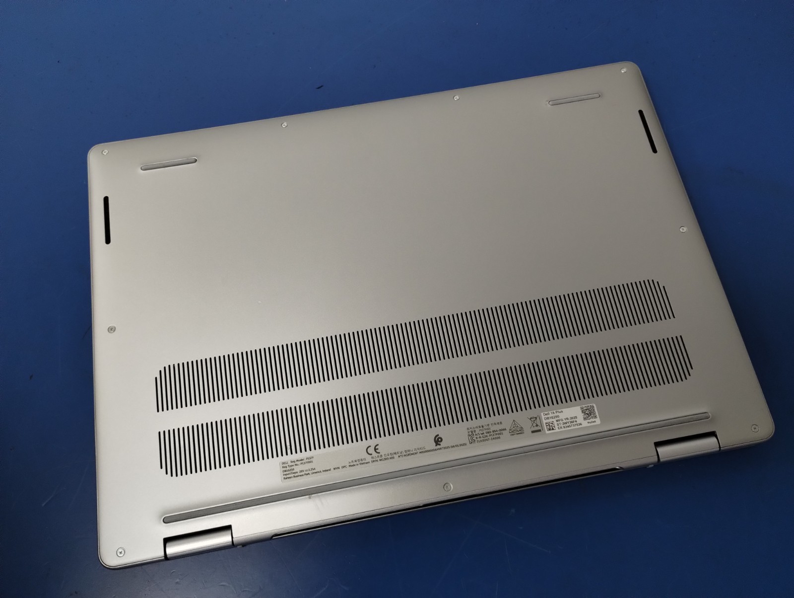 DELL 16 DB16250 VPVXG Intel Core Ultra 9 288V, 3.30 GHz, 32 GB RAM, 1 TB NVMe