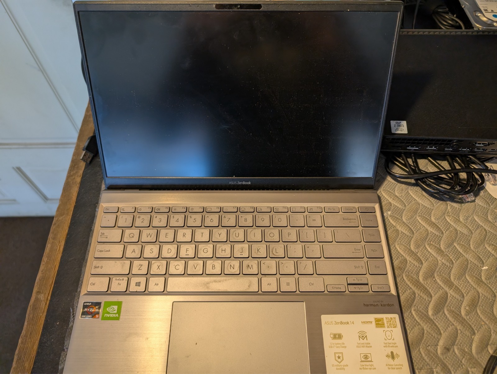 ASUS ZenBook 14 Q408UG Ryzen 5 5500U MX450 8GB No Drive – AS IS Won’t Power On