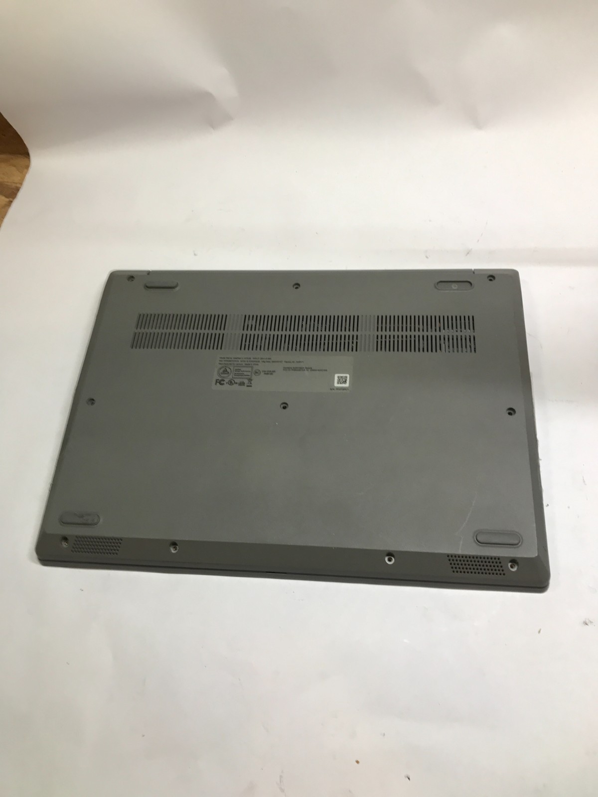 Lenovo IdeaPad 3 14ITL05 14″ Intel i3 8GB RAM NO SSD For Parts WILL NOT BOOT