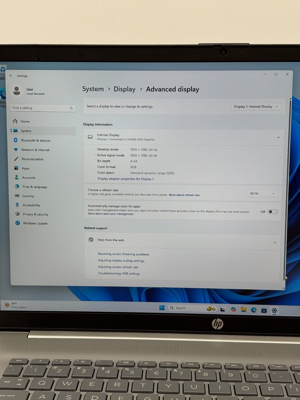HP Laptop 17-cn2983dx 17.3″ 256 GB SSD 8 GB RAM i3-1215U Windows 11 Home