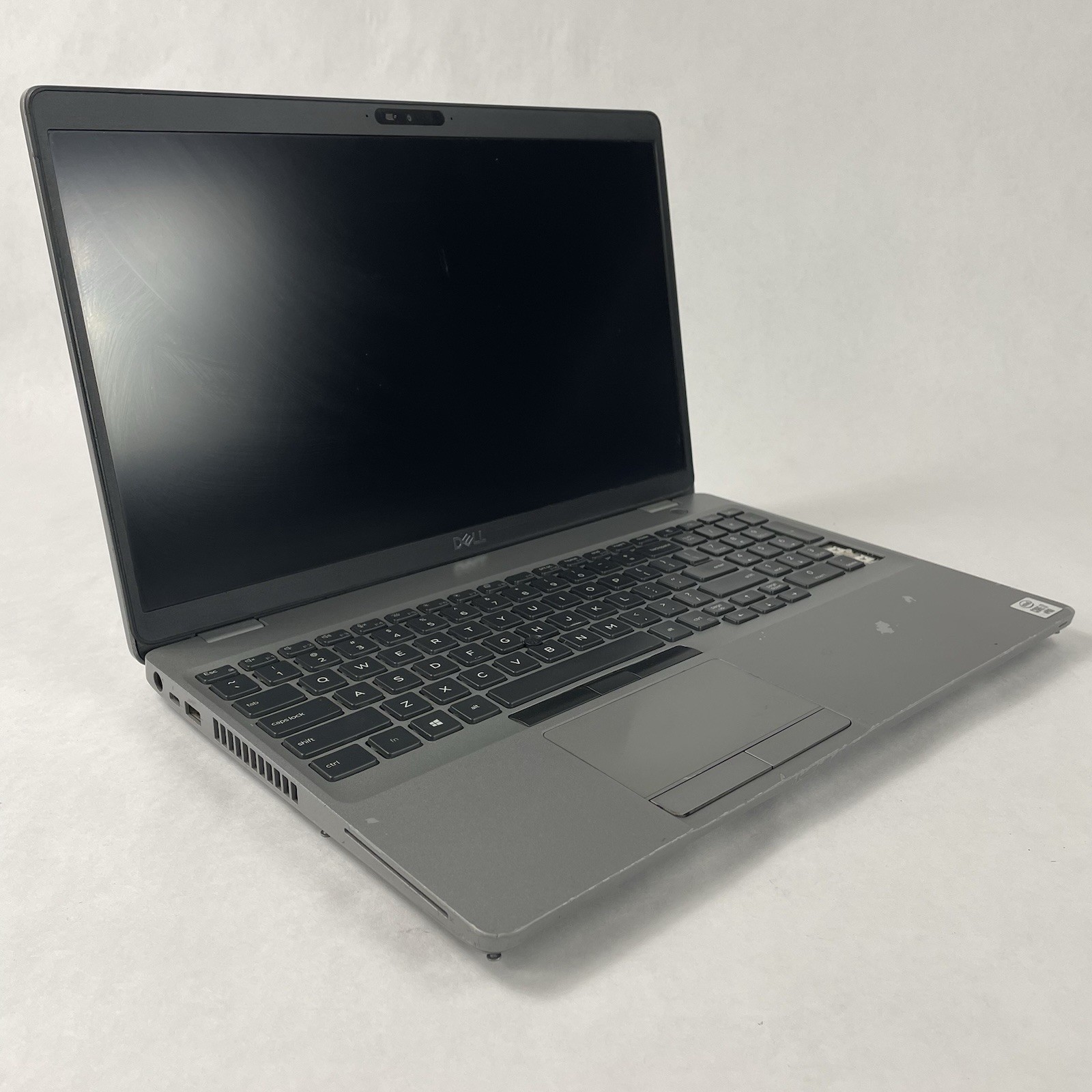 Dell Latitude 5511 15.6″ i7-10850H 2.70 GHz 16 GB RAM No SSD No OS Missing Key