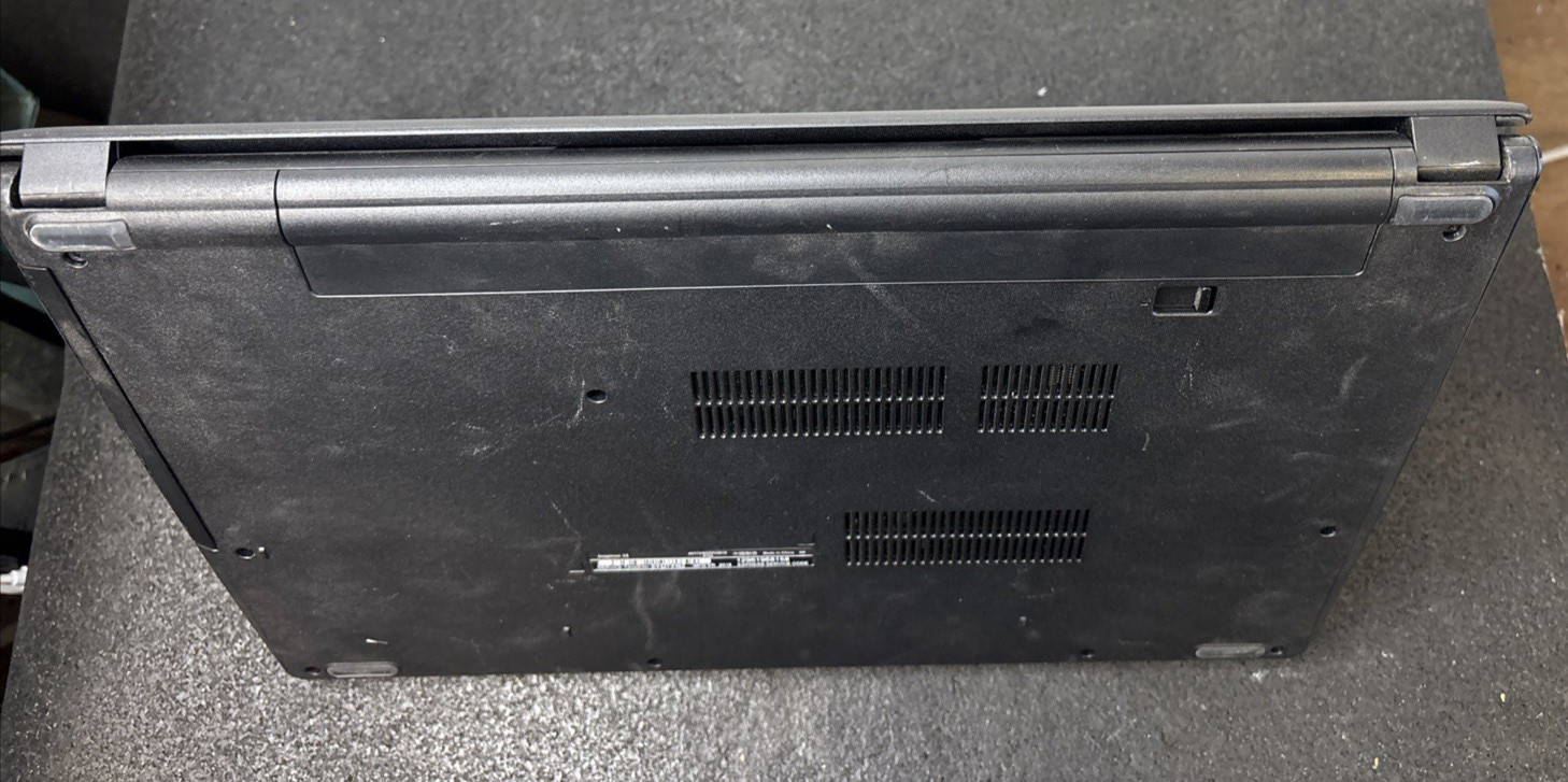 Dell Inspiron 15 3576 15.6″ Laptop i3-8130U 2.2GHz 8GB 1TB HD DVDRW Win 11 H