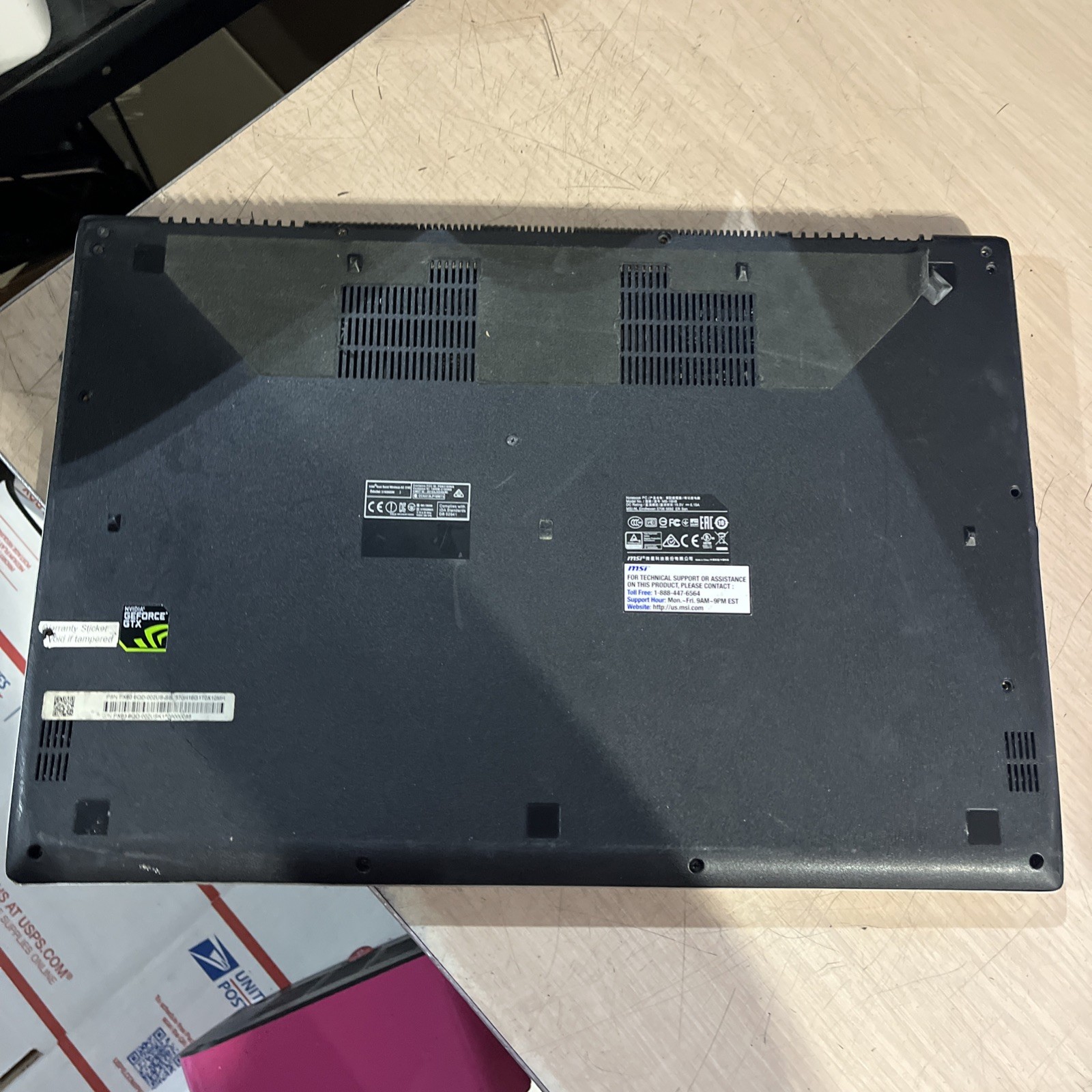 MSI MS-16H8 I7 8GB RAM NO HD