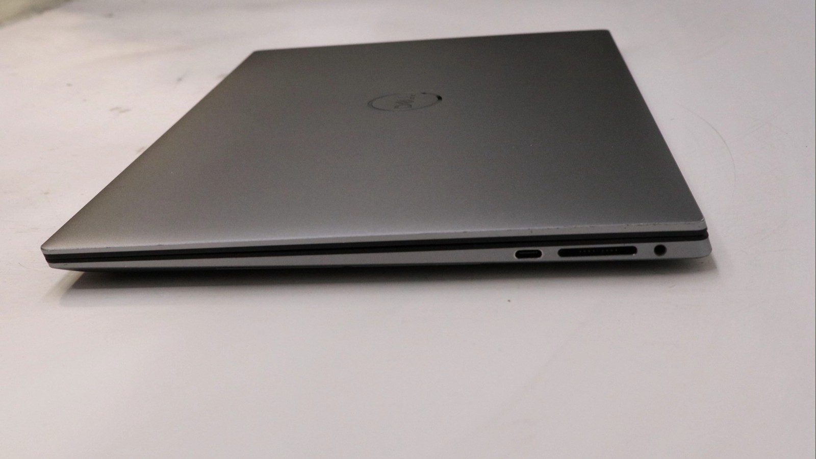 Dell Precision 5560 15″ i5-11500h 16GB 256GB – Good READ DESC