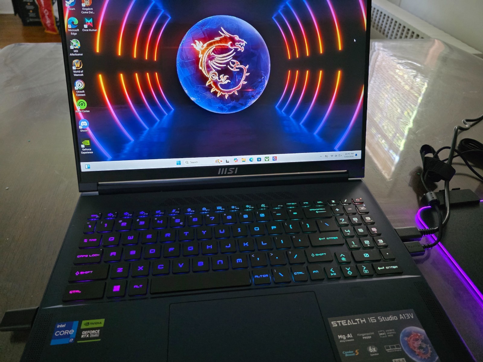 MSI Stealth 16 Studio SteelSeries Aerox 9 Wireless Razer Firefly V2 Pro