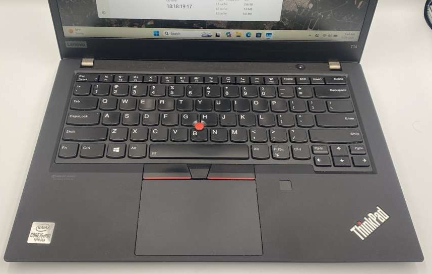 Lenovo ThinkPad T14 Gen1 14″ Ci5-10310U 16GB 256GB SSD Win11 charger