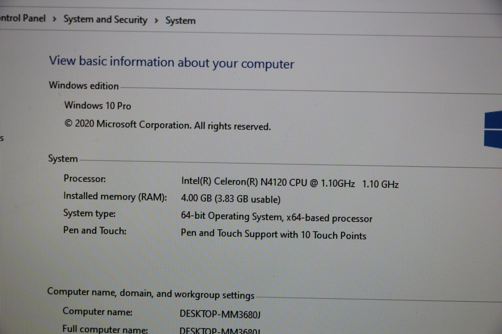Dell Latitude 3190 2-In-1 11″ Intel Celeron N4100 4 GB RAM 128 GB SSD Windows 10