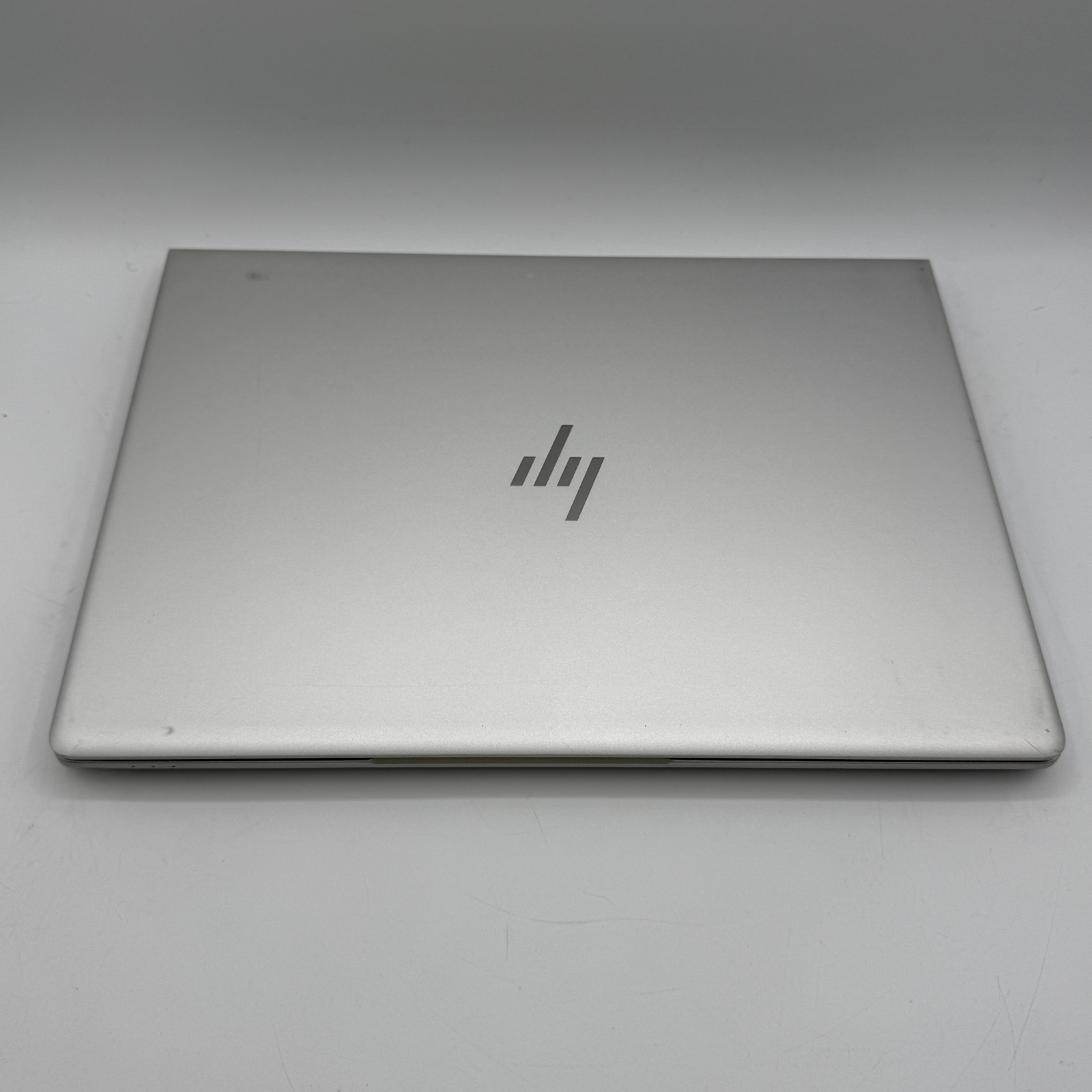 HP EliteBook 735 G5 13.3″ Ryzen 7 Pro 2700U 8GB 512GB SSD Win 11 Pro Good