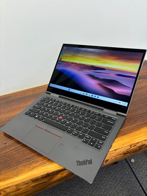 Lenovo ThinkPad X1 Yoga Gen 5 14″ Touch i5-10310U 1.7GHz 16GB 256GB SSD Win11P