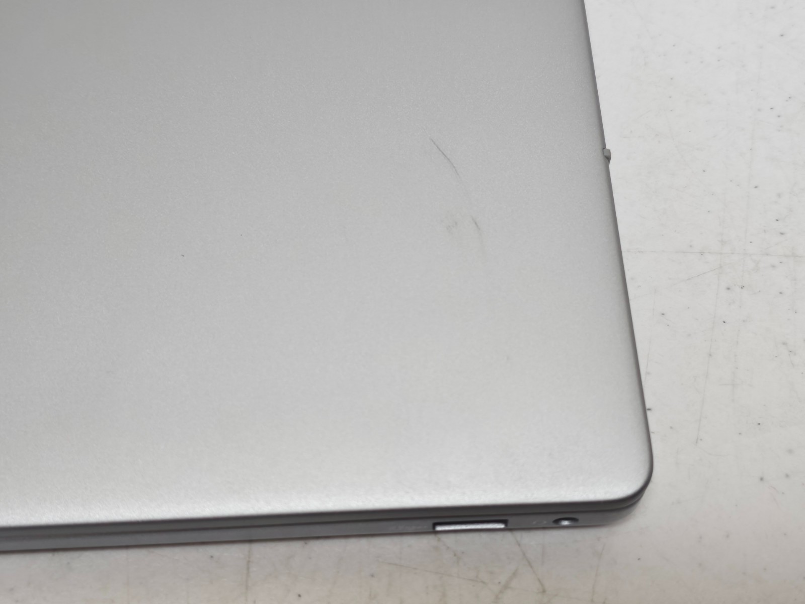 Dell 14 Plus P197G001 14″ Core Ultra 7 256V, 16GB RAM, 1TB SSD Intel Arc 140v