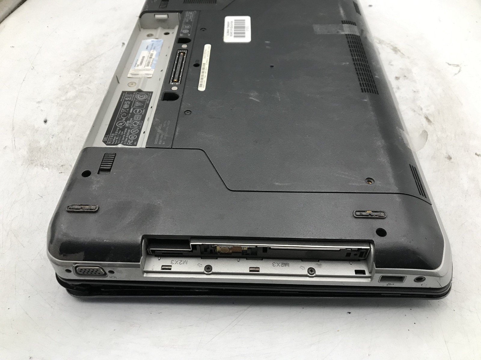 DELL LATITUDE E5520 – FOR PARTS/REPAIR – INTEL I5 2520M – NO RAM – READ DESC -BB