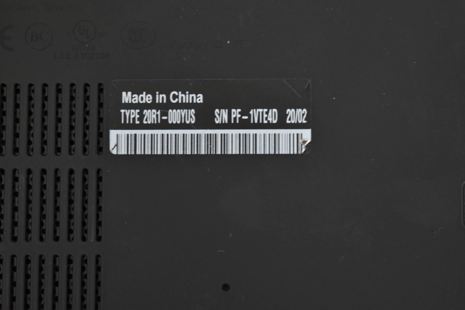 Lenovo ThinkPad X1 Carbon 7th Gen. i7-10510U 1.8GHz 16GB 256GB SSD No OS New Bat